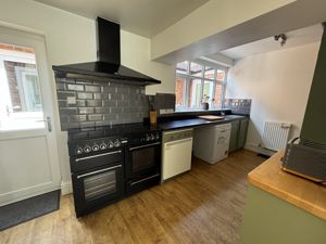 Kitchen- click for photo gallery